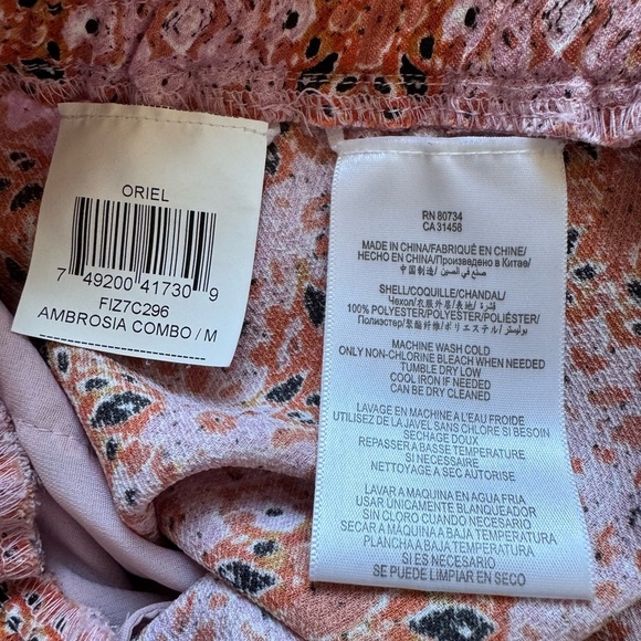 BCBMaxazria Women's Paisley Print Flowy Vacation Colorful Shorts Size Medium - Picture 5 of 6